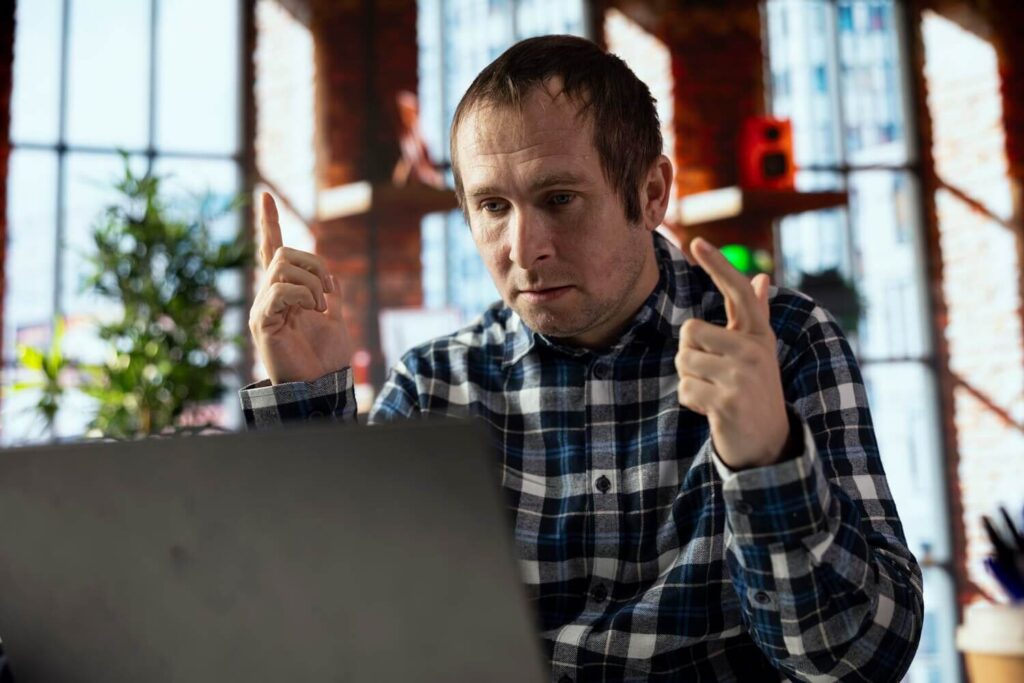 Miért etetjük tovább a ragadozót?